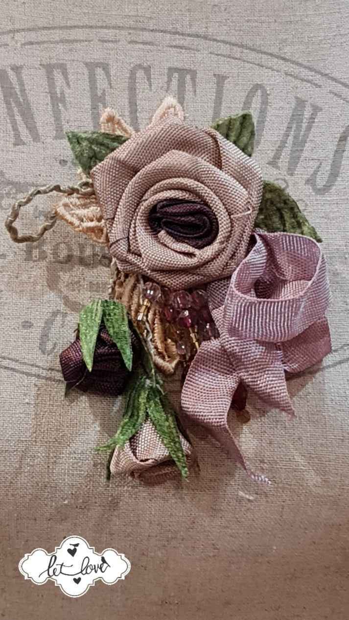 Brooch Ribbon Roses - Let Love Clothing