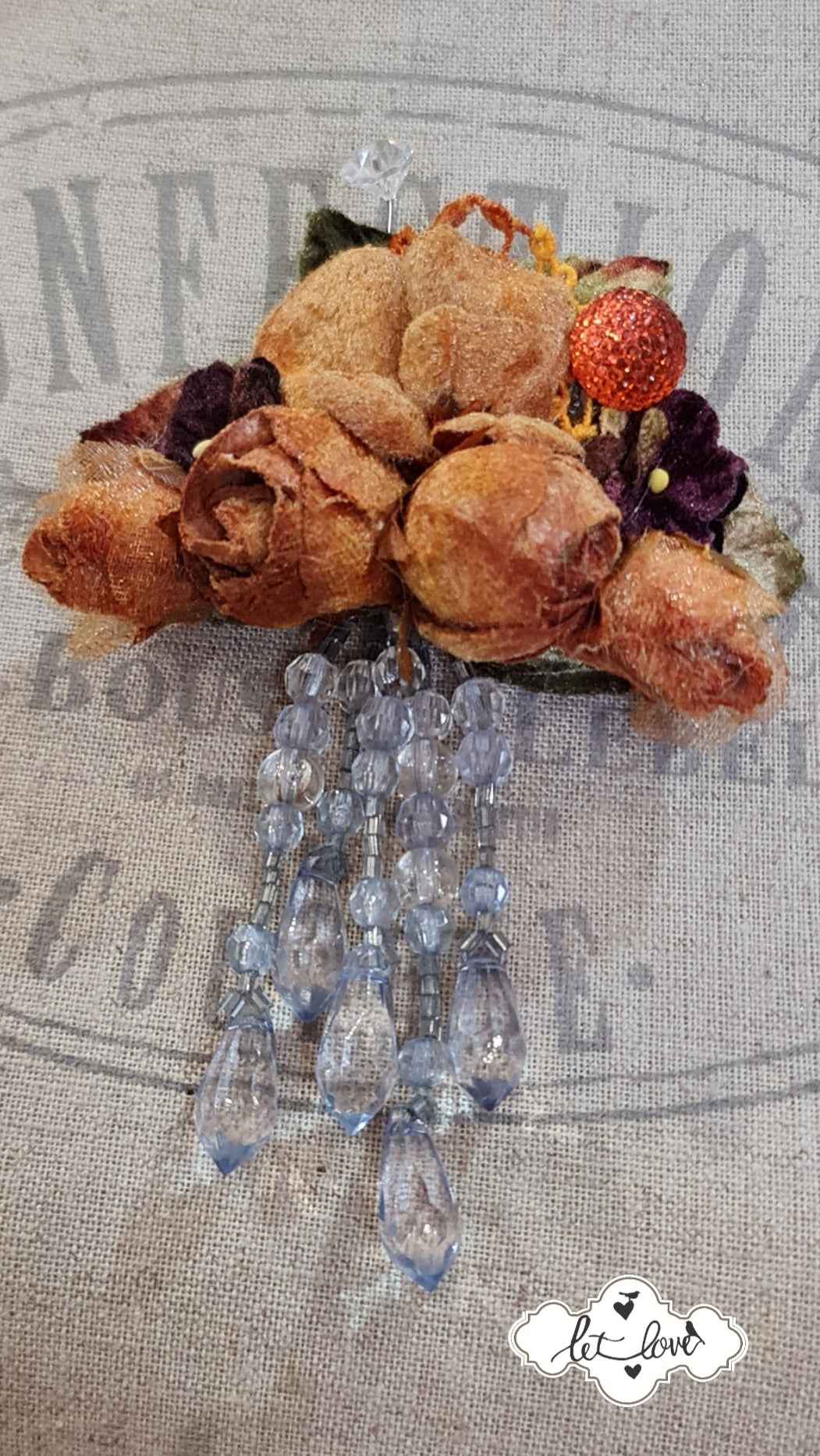 Brooch Velvet Roses - Let Love Clothing