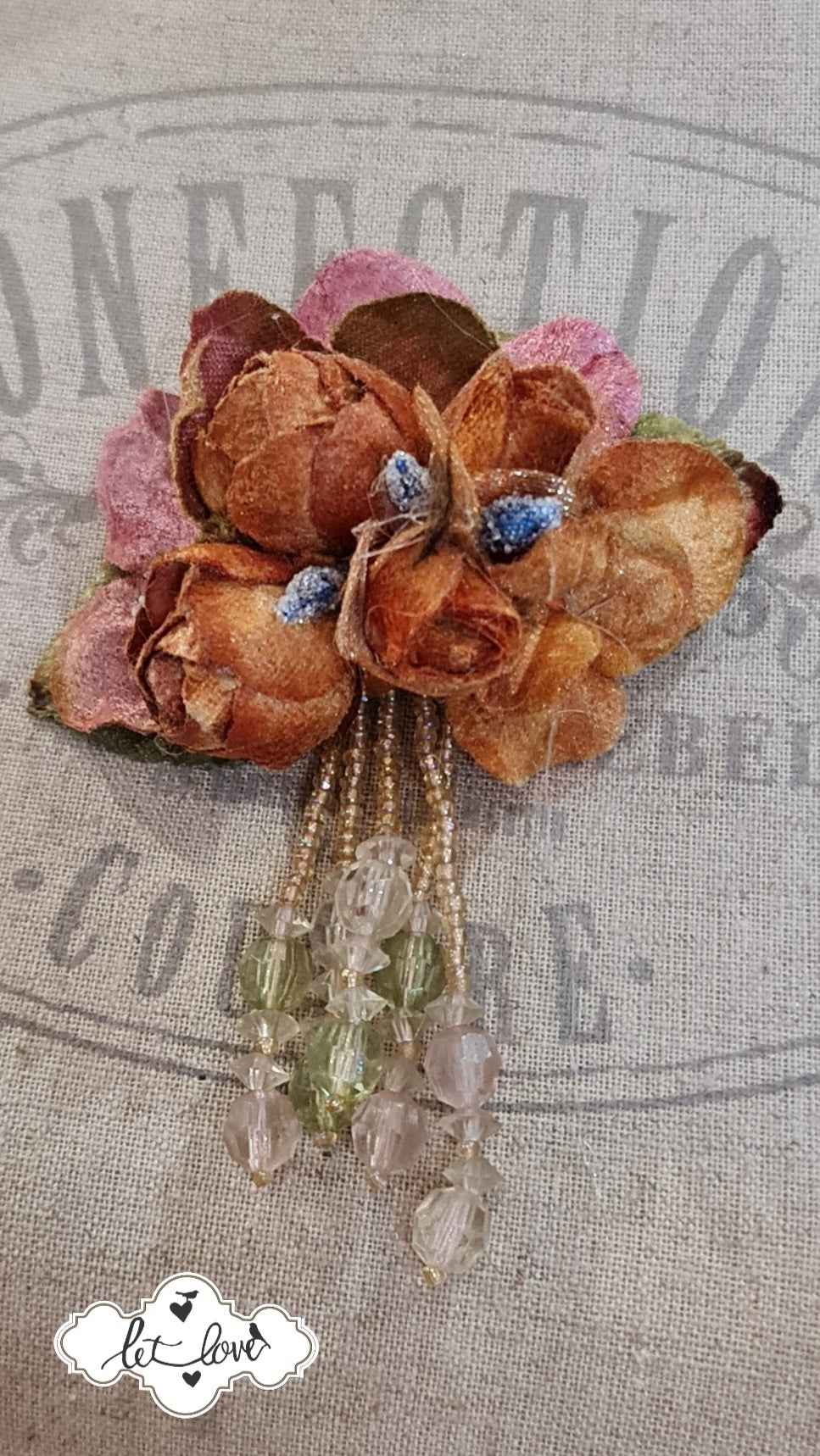 Brooch Velvet Roses - Let Love Clothing