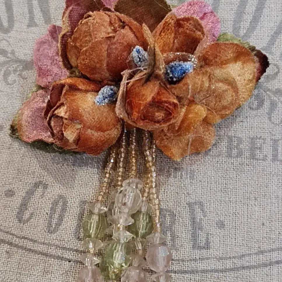 Brooch Velvet Roses - Let Love Clothing