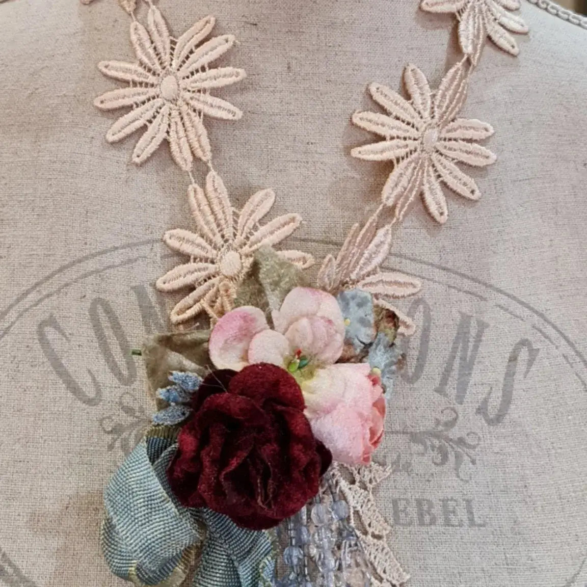 Daisy Lace & Rose Neckpiece/Brooch - Let Love Clothing