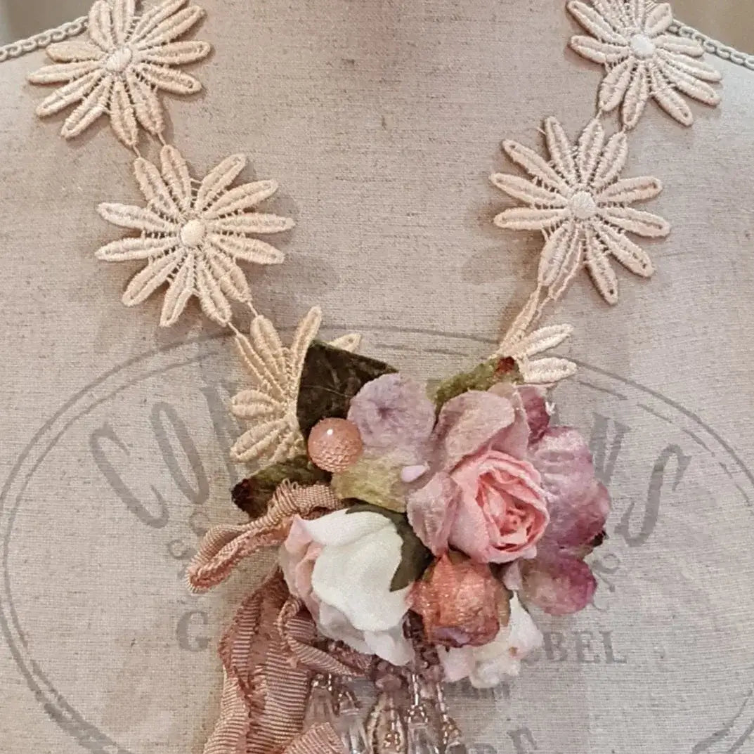 Daisy Lace & Rose Neckpiece/Brooch - Let Love Clothing