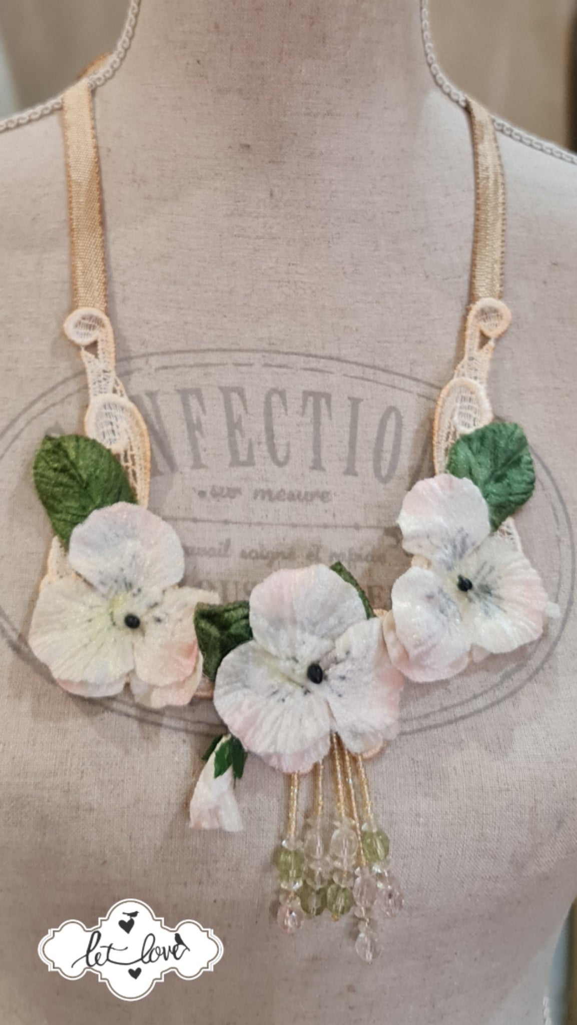 Vintage Lace & Rose Neckpiece - Let Love Clothing