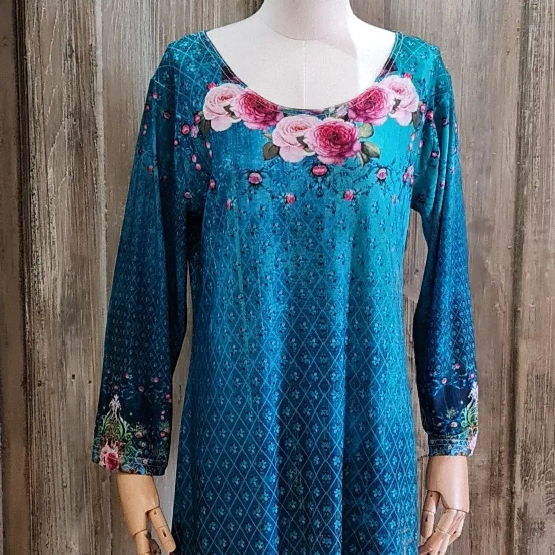 Dress with Sleeves - Let Love Clothing