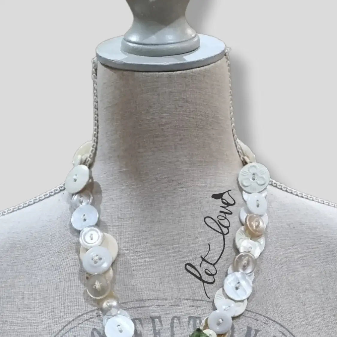 Button & Flower Neckpiece - Let Love Clothing